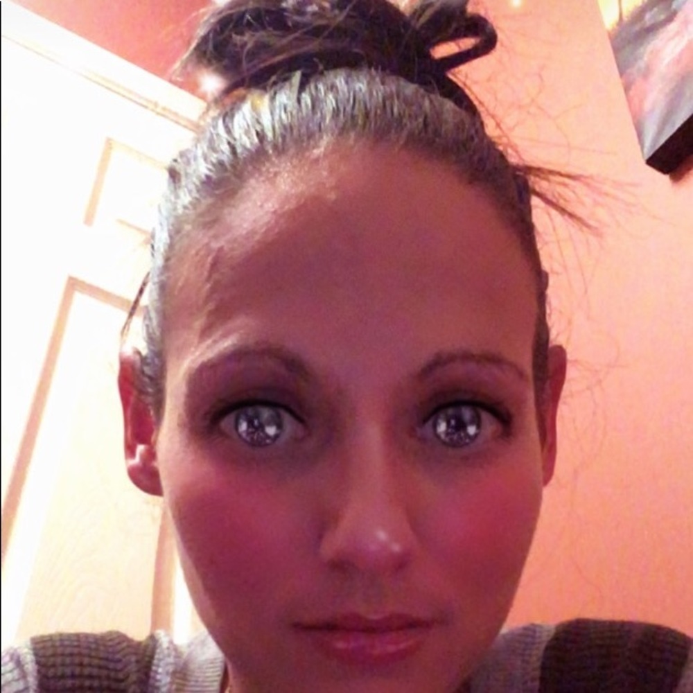 Hi I’m Jessica! Thanks for checking out my page!😃